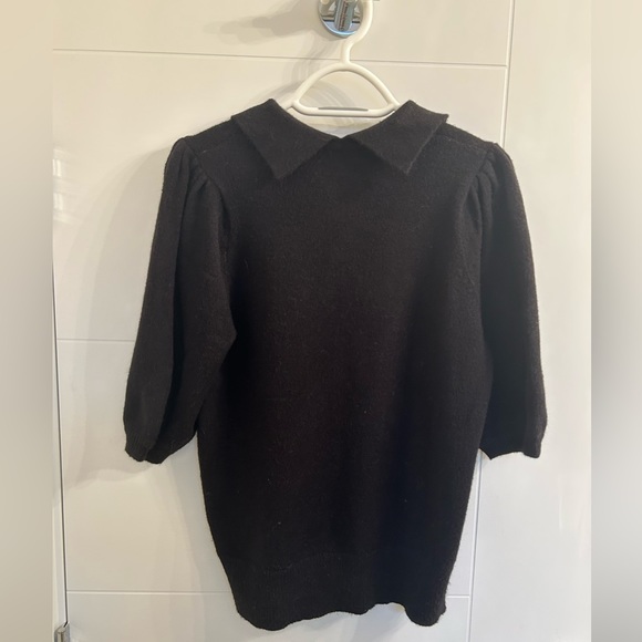 B. young puff sleeved top, so soft! Worn once. Size S - Picture 3 of 3